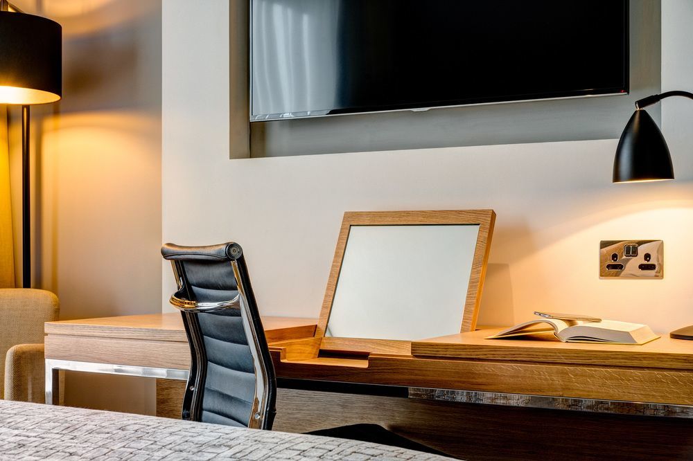 เอเพ็กซ์ ซิตี้ ออฟ บาธ โฮเต็ล Hotel ภายนอก รูปภาพ